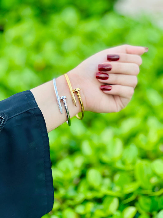 Nail Bangle